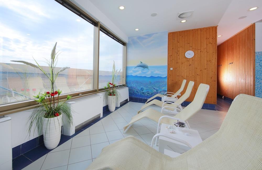 Apartments Vila Barka Portoroz Exterior photo